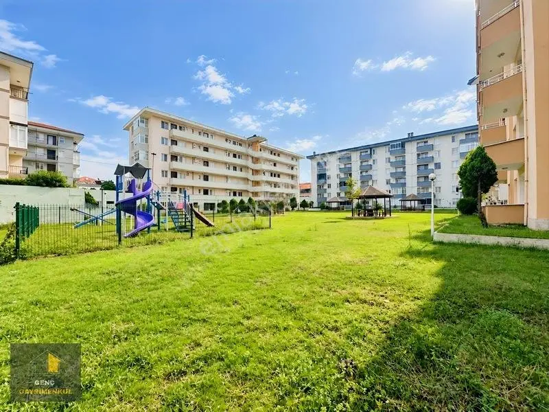 Denize Sıfır Site İçerisinde Masrafsız 2+1 Daire — fotoğraf 2