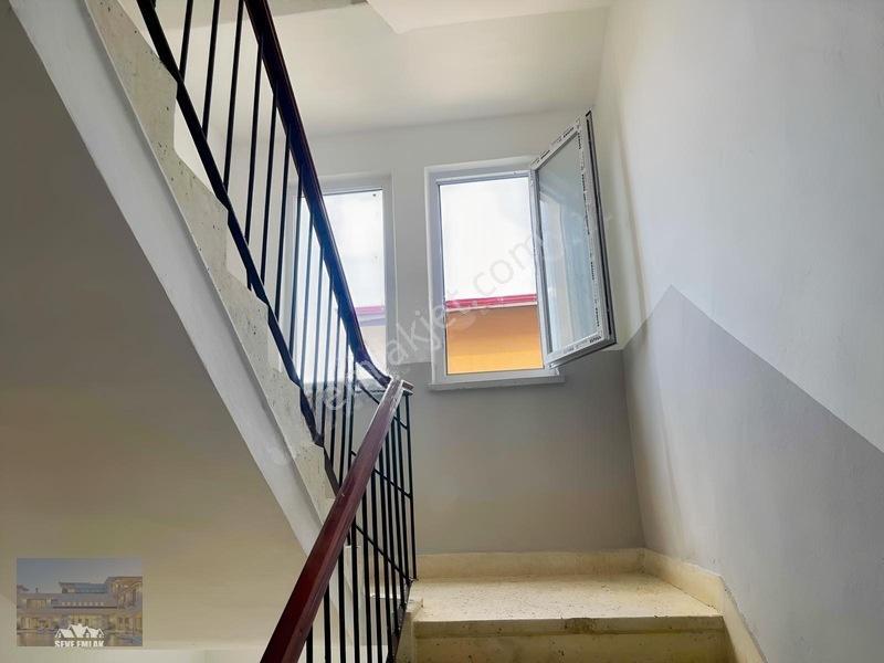 Ortahisar Aydınlıkevler Mah.'de Satılık 3+1 Daire — fotoğraf 9