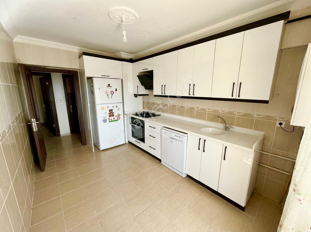 Alcı Mahallesinde Tapulu Ebeveyn Banyolu Geniş Arakat 3+1 Daire