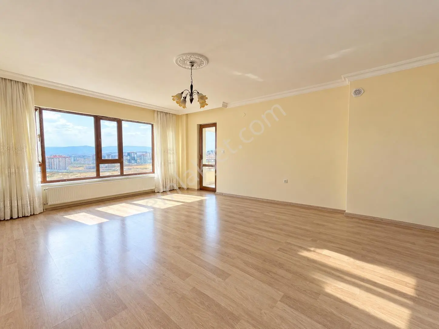 Alcı Mahallesinde Tapulu Ebeveyn Banyolu Geniş Arakat 3+1 Daire — fotoğraf 2