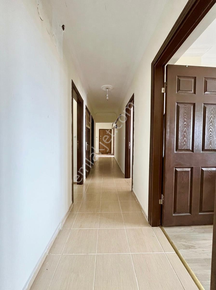 Alcı Mahallesinde Tapulu Ebeveyn Banyolu Geniş Arakat 3+1 Daire — fotoğraf 17
