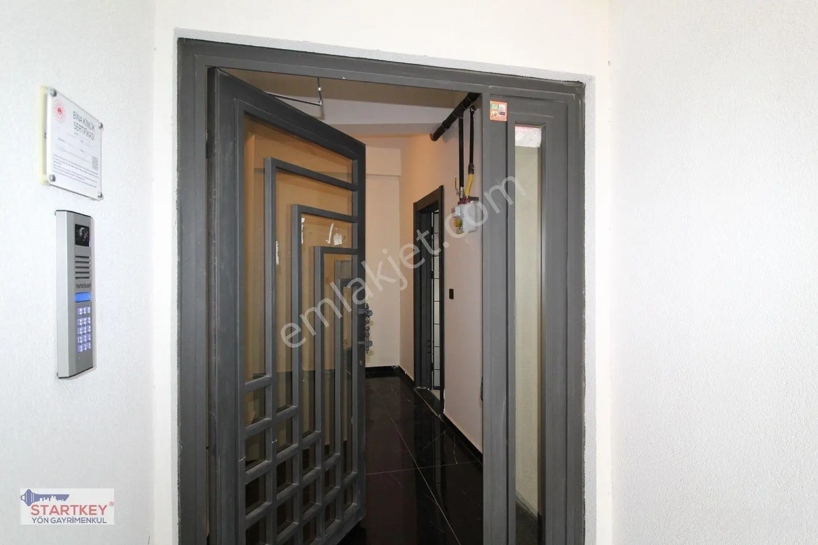 Startkey Yön Nkul'den Gop'ta Adliye Arkası Satılık 1+1 Daire — fotoğraf 8