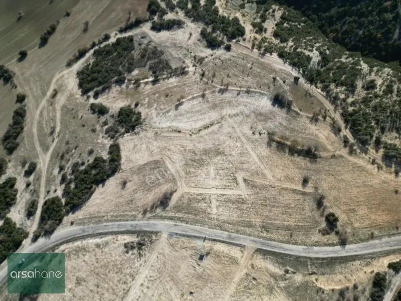Arsahane 'den Isparta 'da Projeli İmarlı Manzaralı Arsa — fotoğraf 3