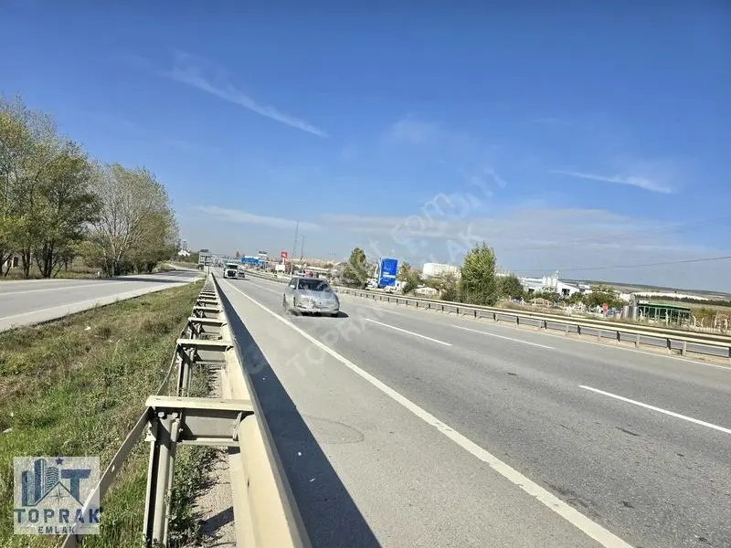 Bursa Yolu'nda 1187m² Köşe Parsel, 2 Villa İmarlı Arsa — fotoğraf 4