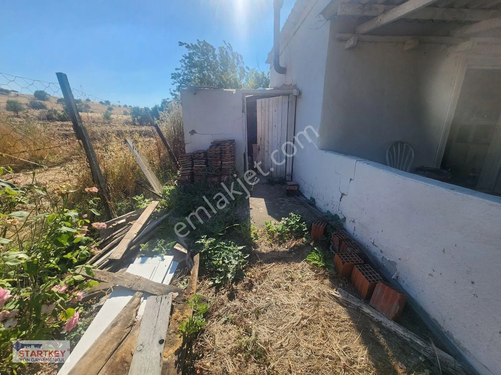 Startkey Yönden Üçpınarda Tel Örgü İle Çevrili Hobi Bahçesi — fotoğraf 7