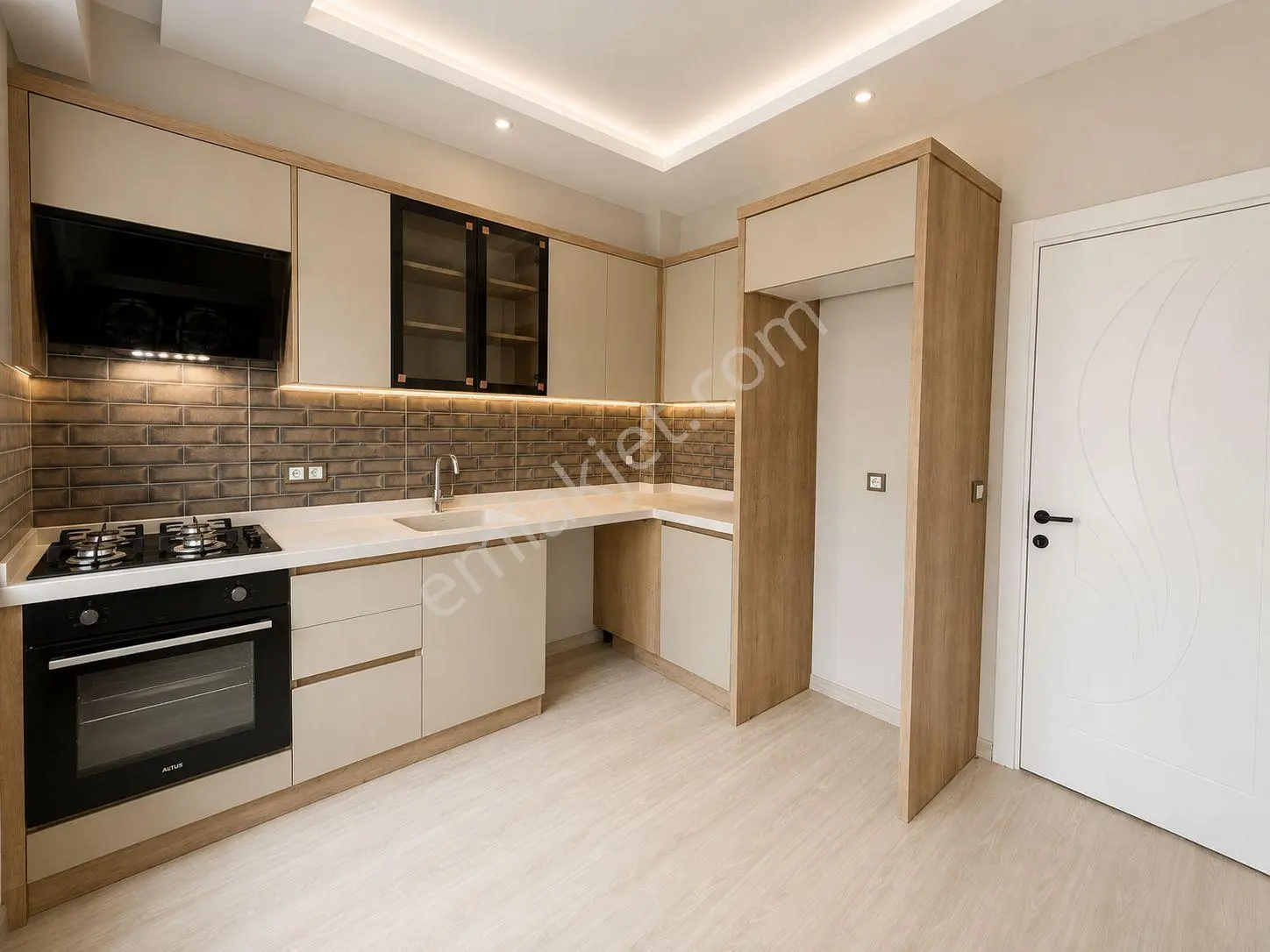 Yüksel'den Tuzcumurat'ta Ayrı Mutfak Geniş 2+1 Lüks Daire — fotoğraf 2