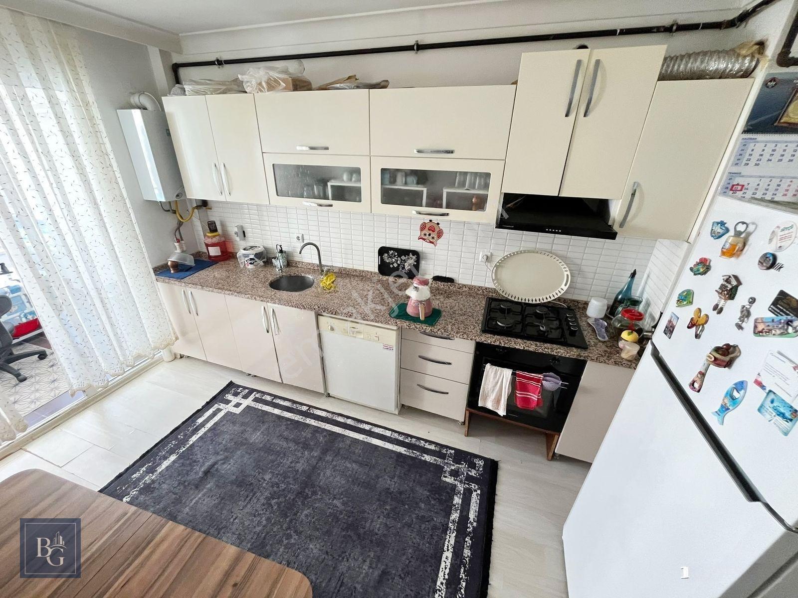 Ege'de Fırsat Daire!! Cadde Üzerinde Masrafsız Ara Kat 150m² 3+1 — fotoğraf 18