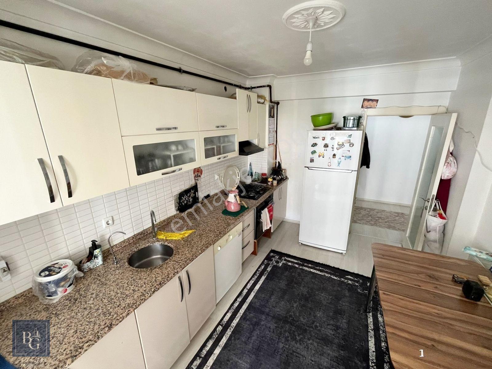 Ege'de Fırsat Daire!! Cadde Üzerinde Masrafsız Ara Kat 150m² 3+1 — fotoğraf 19
