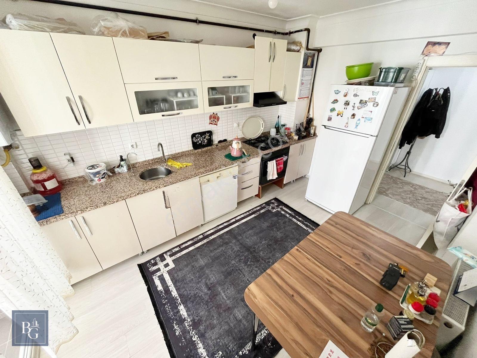 Ege'de Fırsat Daire!! Cadde Üzerinde Masrafsız Ara Kat 150m² 3+1 — fotoğraf 21