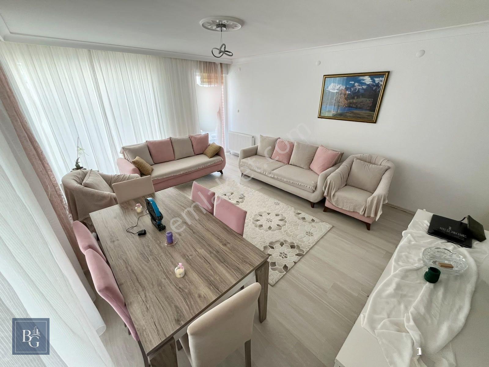 Ege'de Fırsat Daire!! Cadde Üzerinde Masrafsız Ara Kat 150m² 3+1 — fotoğraf 26