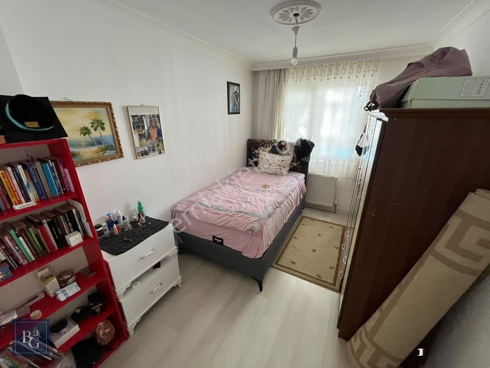 Ege'de Fırsat Daire!! Cadde Üzerinde Masrafsız Ara Kat 150m² 3+1 — fotoğraf 34