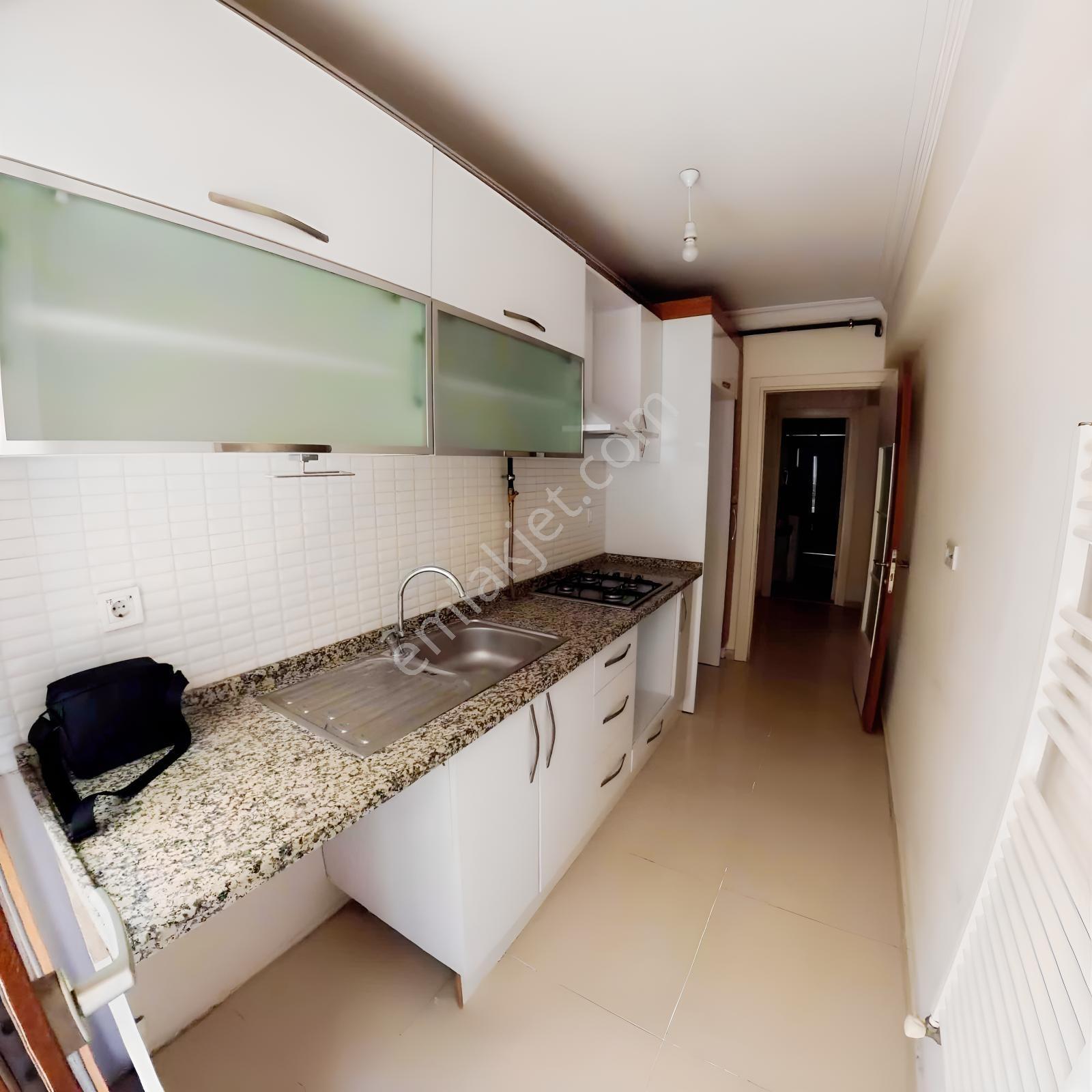 Ordu Bulvarı Arka Sokağı | Satılık 2+1 | Arakat | Geniş Balkon — fotoğraf 2