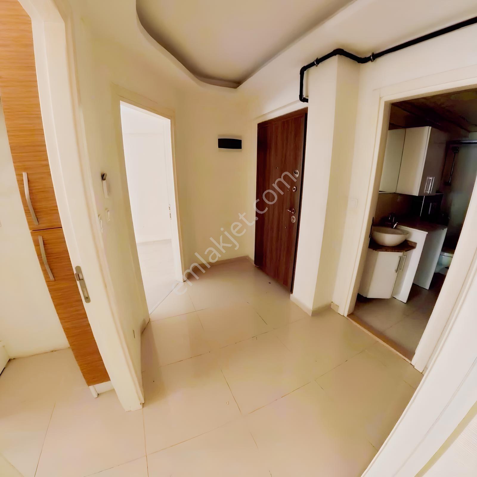Ordu Bulvarı Arka Sokağı | Satılık 2+1 | Arakat | Geniş Balkon — fotoğraf 4