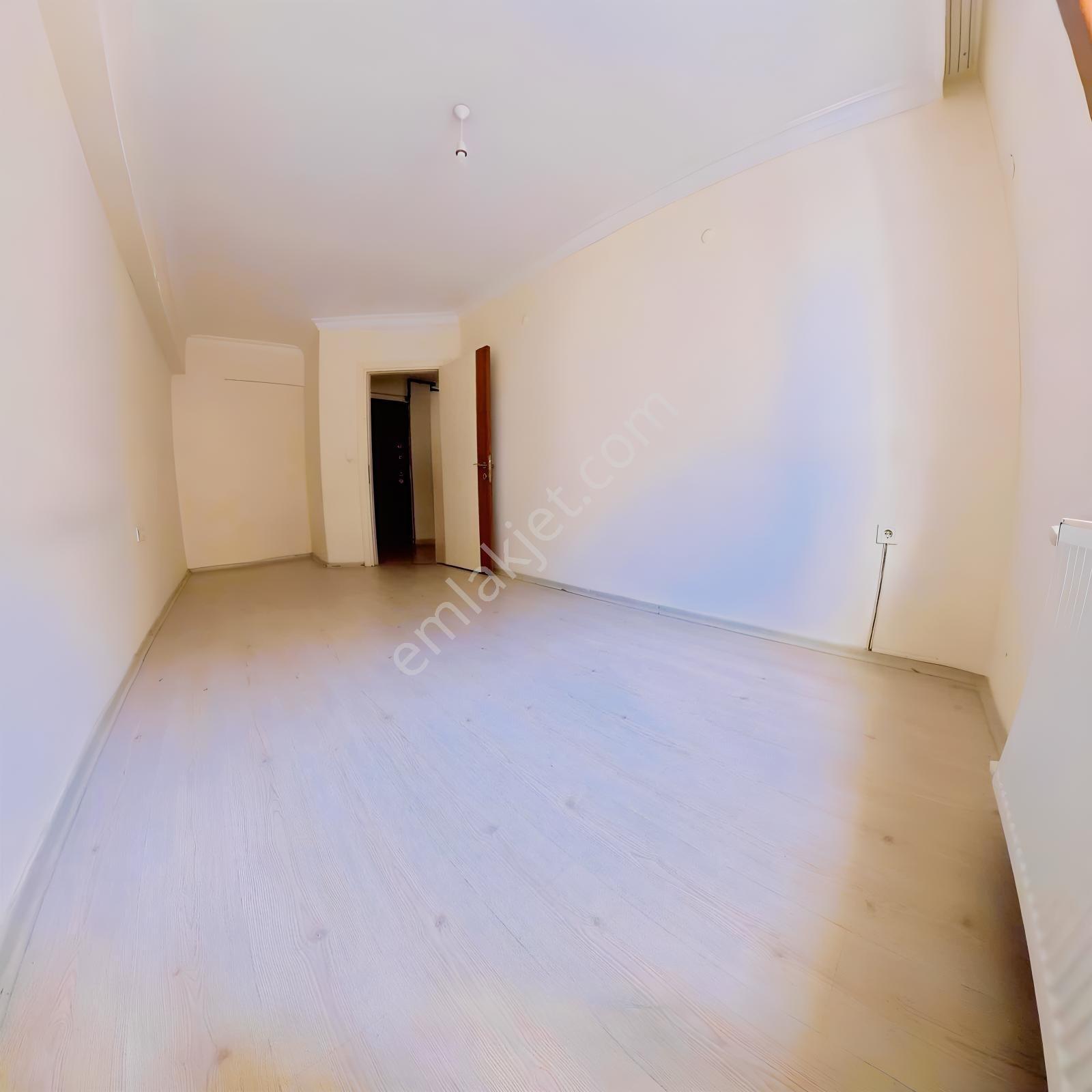 Ordu Bulvarı Arka Sokağı | Satılık 2+1 | Arakat | Geniş Balkon — fotoğraf 9