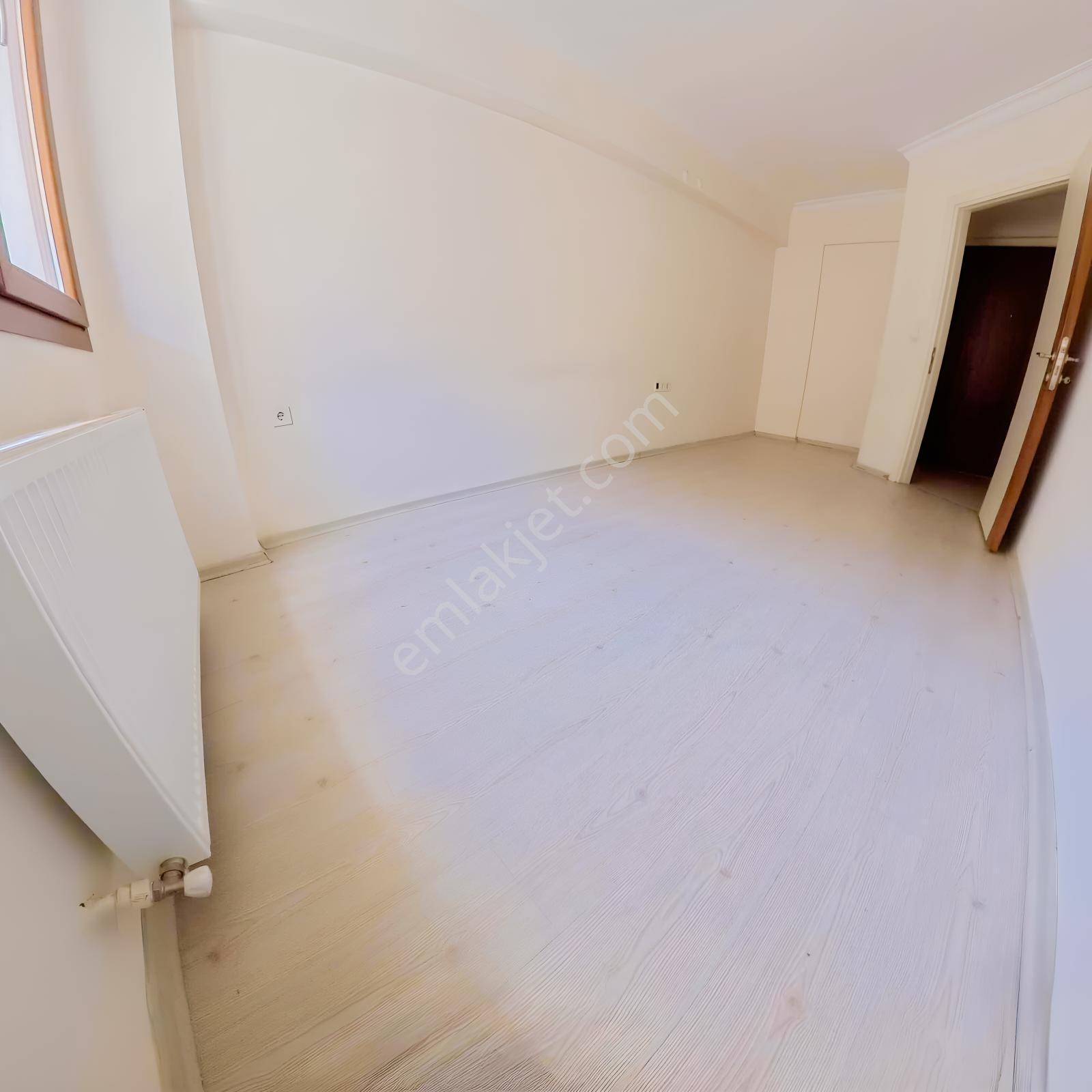 Ordu Bulvarı Arka Sokağı | Satılık 2+1 | Arakat | Geniş Balkon — fotoğraf 10