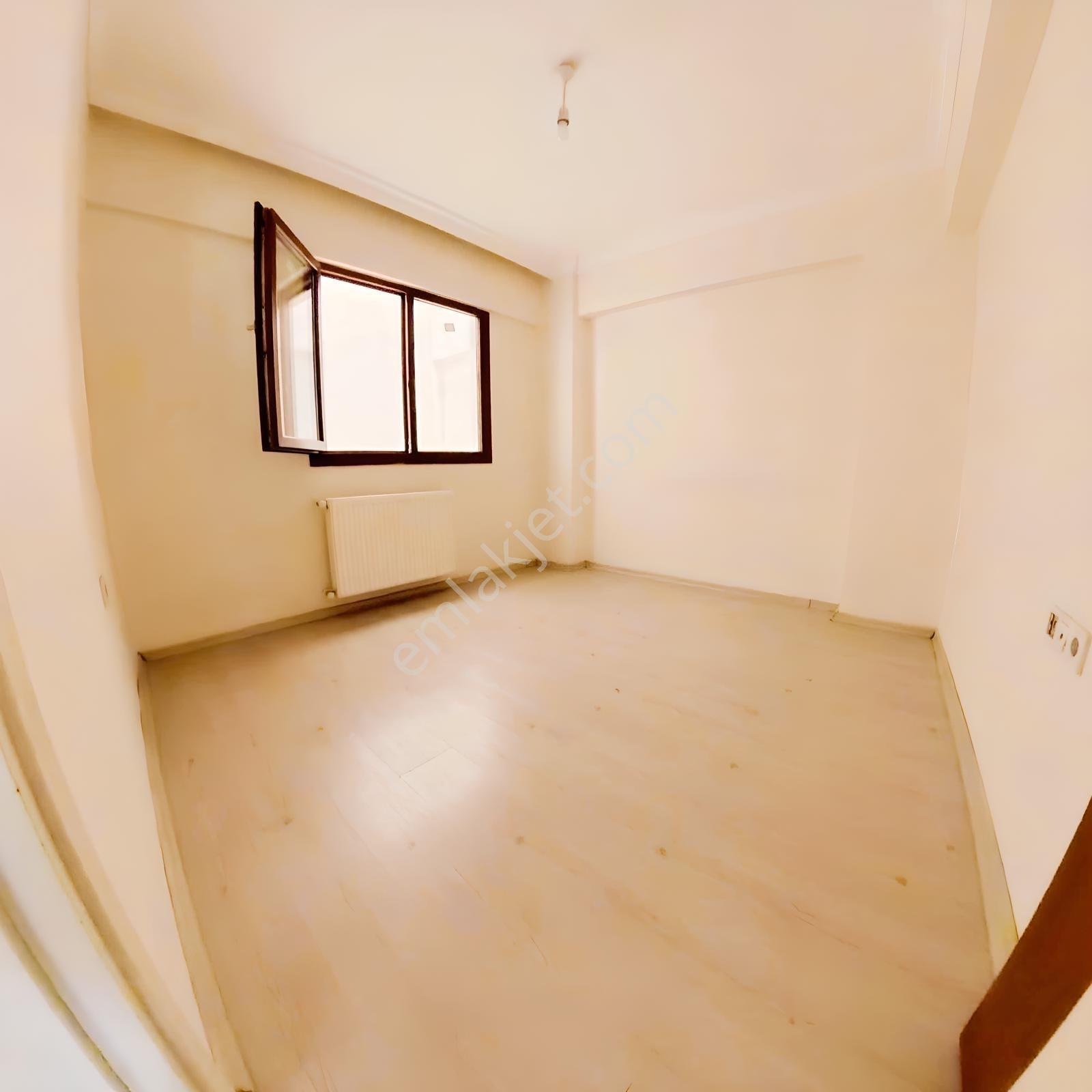 Ordu Bulvarı Arka Sokağı | Satılık 2+1 | Arakat | Geniş Balkon — fotoğraf 13
