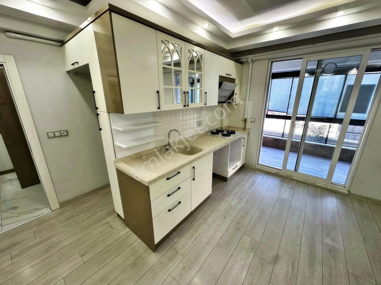 Tek Yetkili Aktif'ten Akçay'da Satılık Yüksek Kredili Harika Konumlu Lüx 1+1 Daire — fotoğraf 15