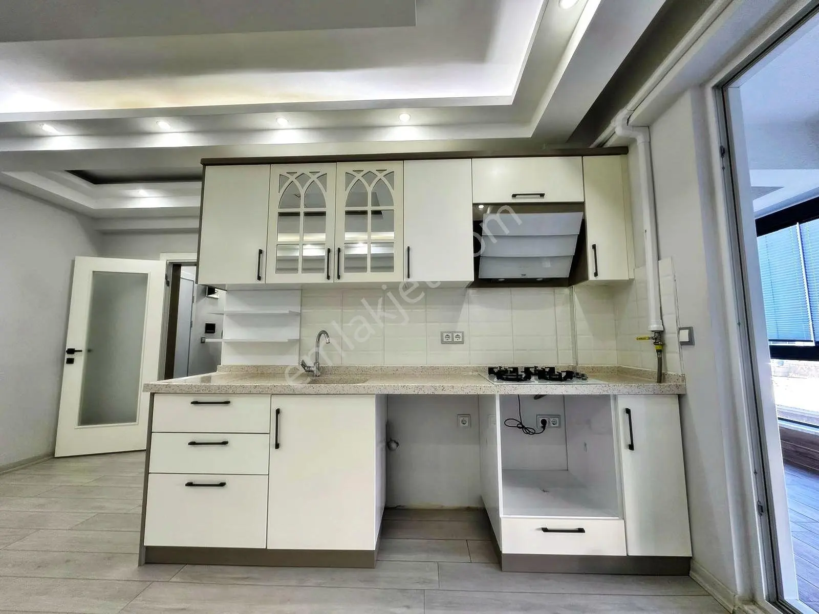 Tek Yetkili Aktif'ten Akçay'da Satılık Yüksek Kredili Harika Konumlu Lüx 1+1 Daire — fotoğraf 25