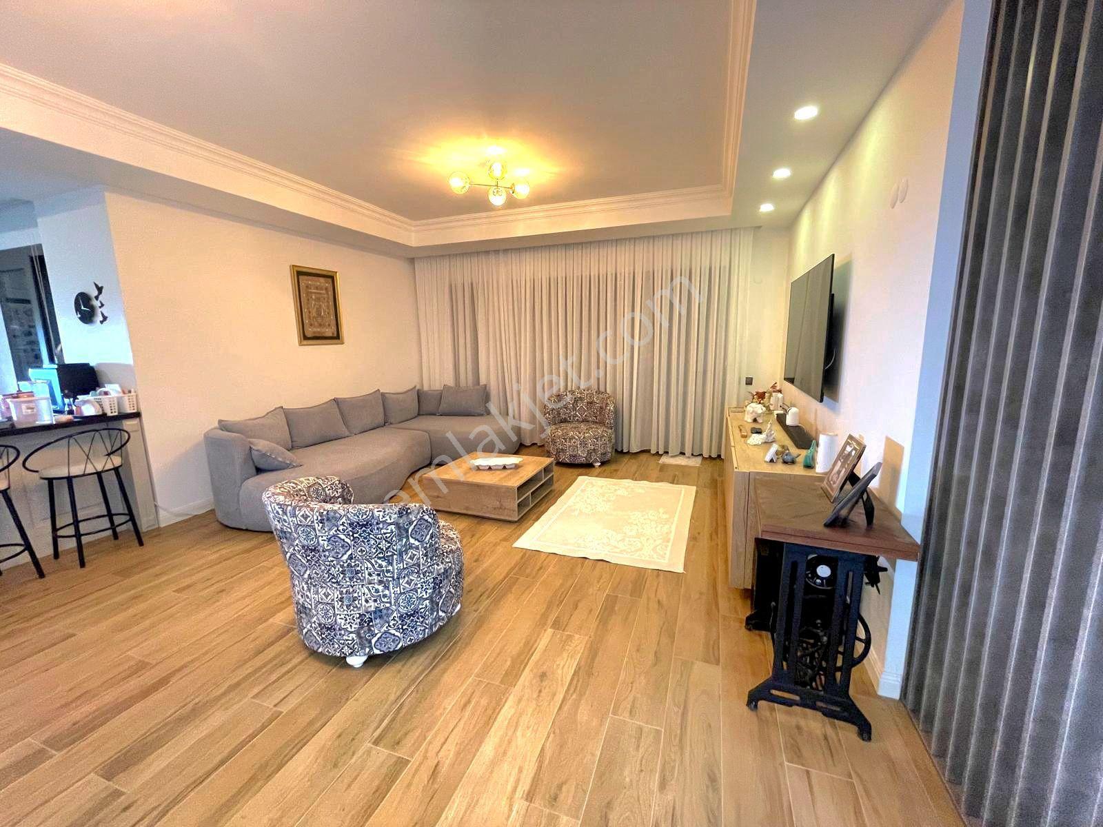 Kuşadasının En Elit Bölgesinde Plaja Ve Avm'lere Yakın Özel Havuzlu Tek Müstakil 4+1 Villa — fotoğraf 16