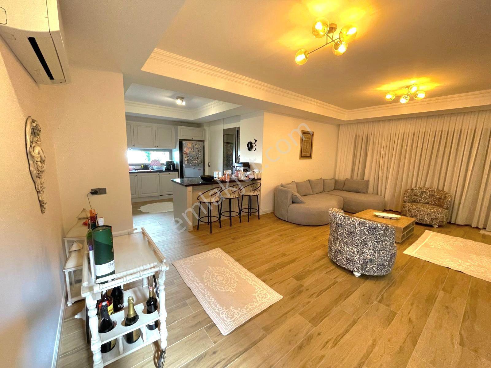 Kuşadasının En Elit Bölgesinde Plaja Ve Avm'lere Yakın Özel Havuzlu Tek Müstakil 4+1 Villa — fotoğraf 21