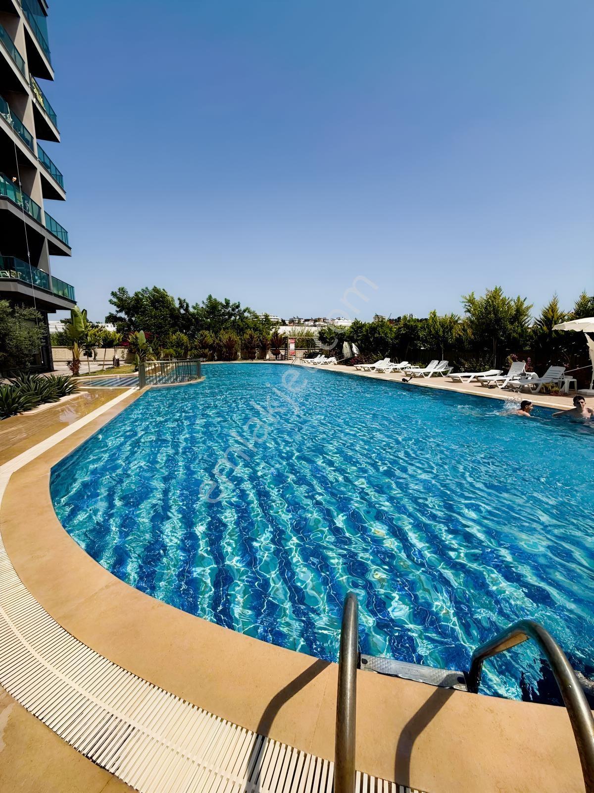 Avsallar Onur Life Residence 4.kat 1+1 46m2 Denize 700 Metre — fotoğraf 25