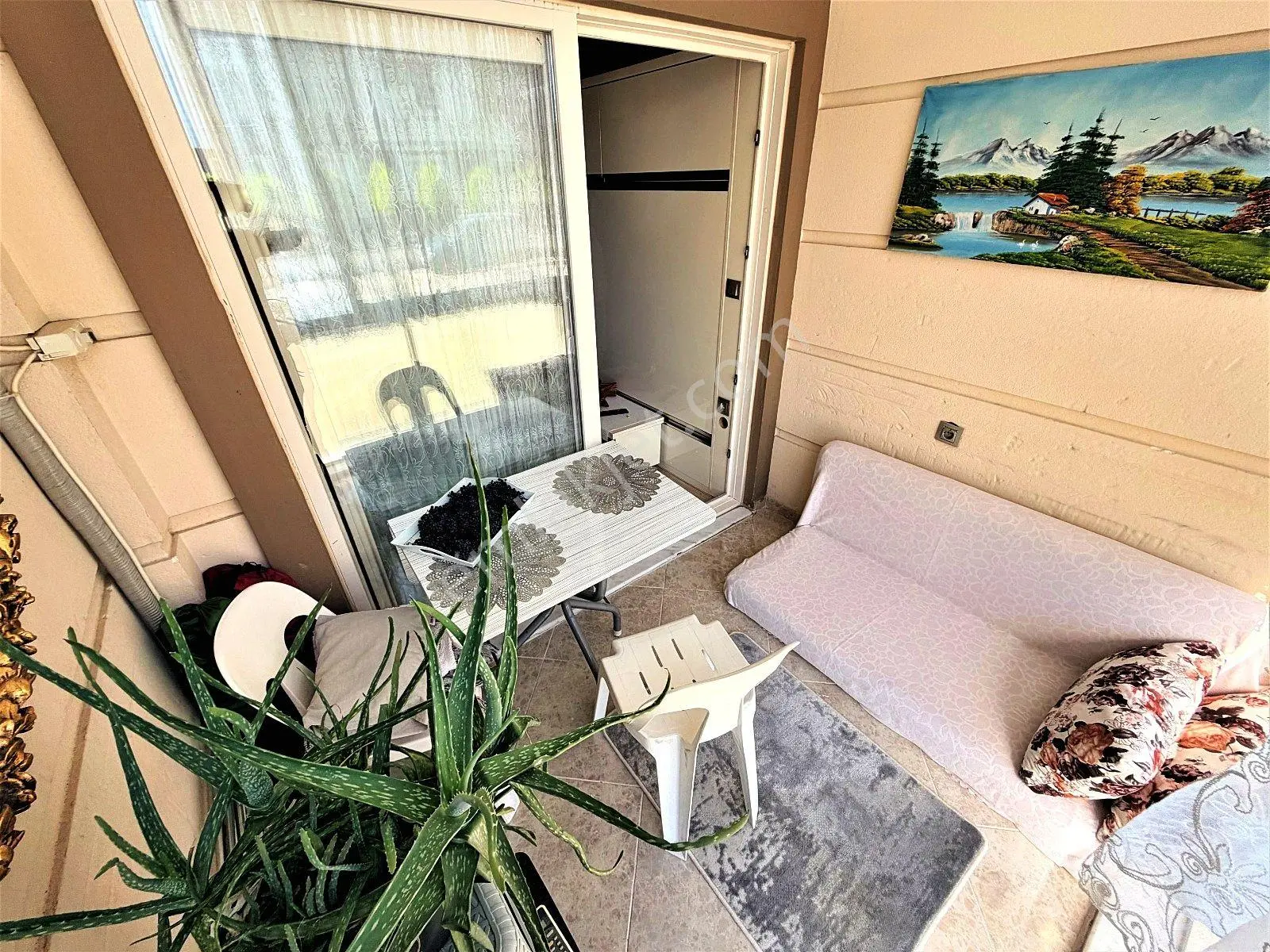 Aktif'ten Akçay'da Satılık Yüzme Havuzlu, Kapalı Otoparklı Full Eşyalı 1+0 Daire — fotoğraf 8