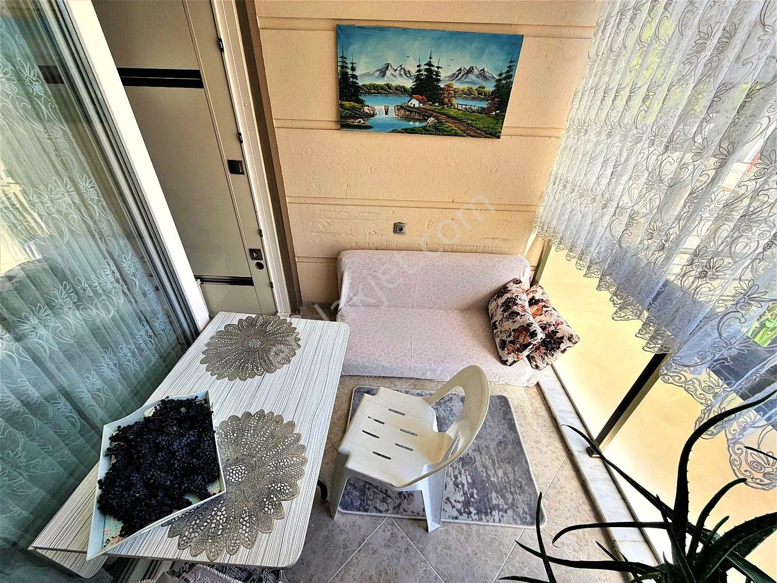 Aktif'ten Akçay'da Satılık Yüzme Havuzlu, Kapalı Otoparklı Full Eşyalı 1+0 Daire — fotoğraf 9