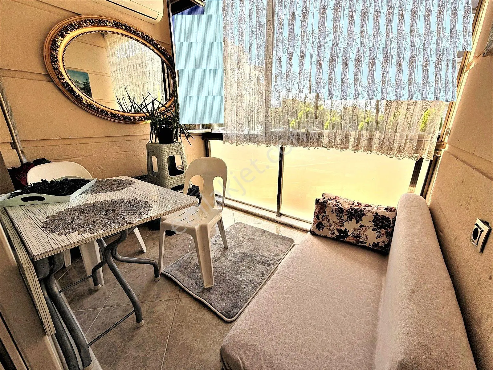 Aktif'ten Akçay'da Satılık Yüzme Havuzlu, Kapalı Otoparklı Full Eşyalı 1+0 Daire — fotoğraf 10