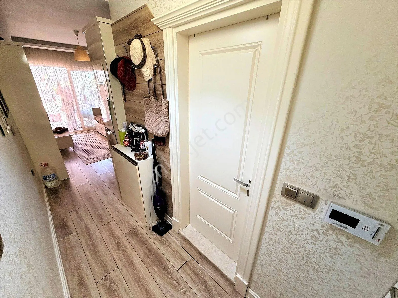 Aktif'ten Akçay'da Satılık Yüzme Havuzlu, Kapalı Otoparklı Full Eşyalı 1+0 Daire — fotoğraf 12