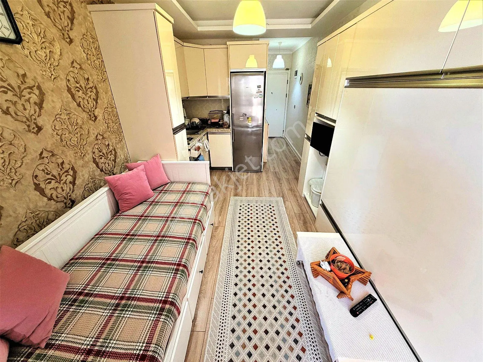 Aktif'ten Akçay'da Satılık Yüzme Havuzlu, Kapalı Otoparklı Full Eşyalı 1+0 Daire — fotoğraf 24