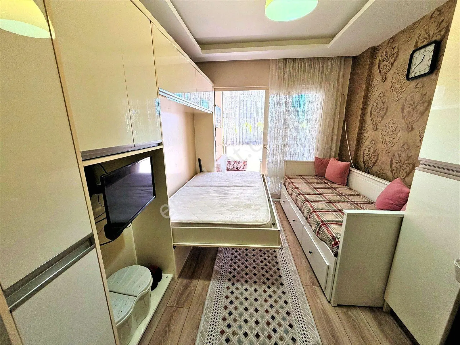 Aktif'ten Akçay'da Satılık Yüzme Havuzlu, Kapalı Otoparklı Full Eşyalı 1+0 Daire — fotoğraf 33