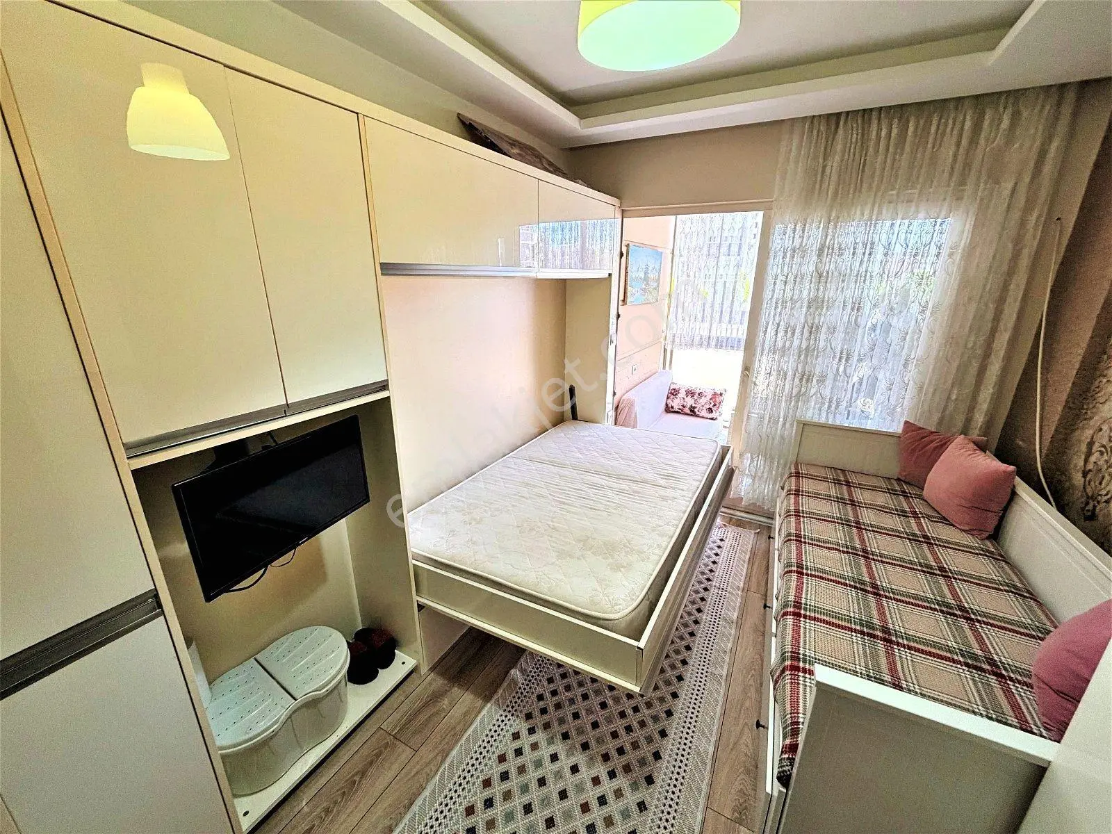 Aktif'ten Akçay'da Satılık Yüzme Havuzlu, Kapalı Otoparklı Full Eşyalı 1+0 Daire — fotoğraf 34