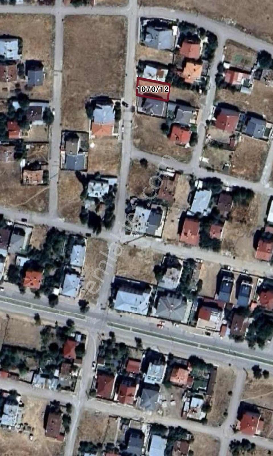 Sivas Ozan Emlak'tan Karşıyaka'da Satılık 284 M² Arsa — fotoğraf 3