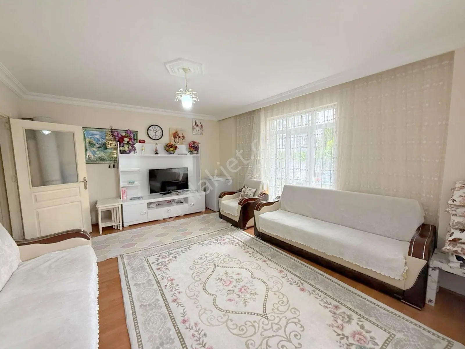 Mertcan'dan Cadde 2dk Metro 9dk İskanlı Balkonlu 3+1 Daire — fotoğraf 2