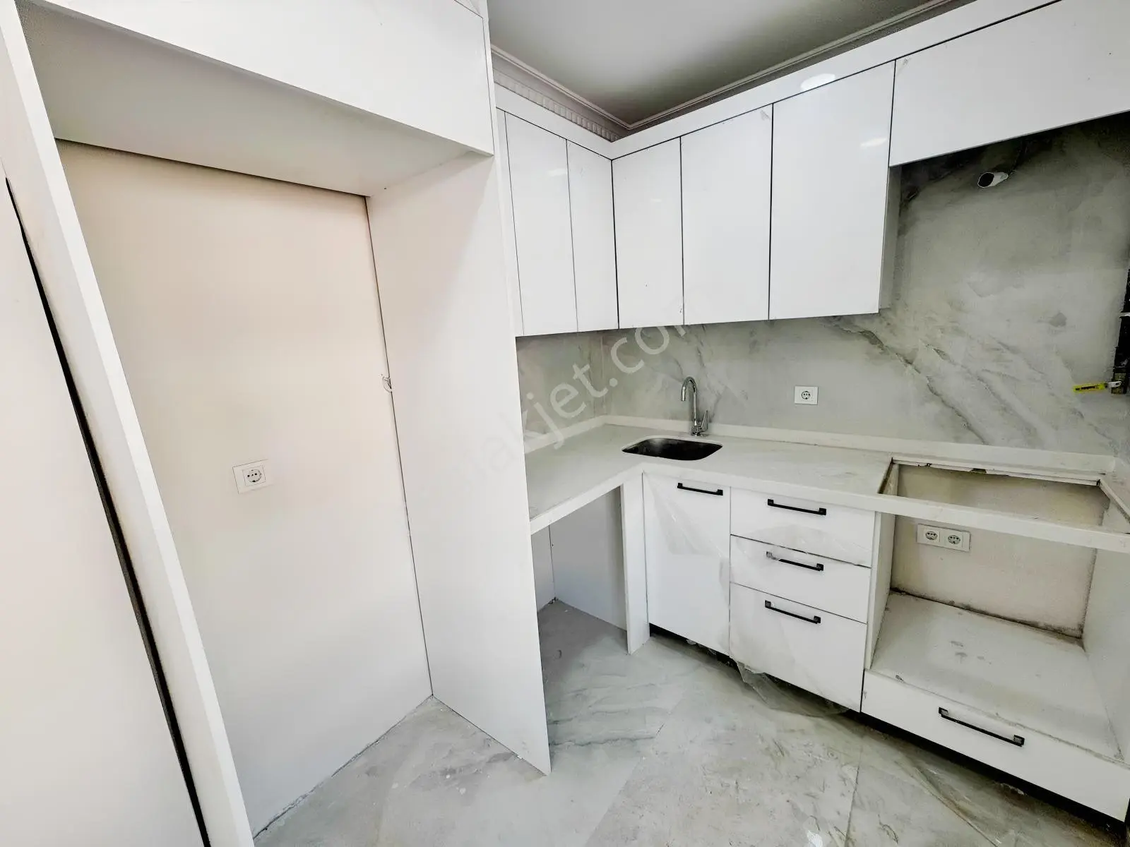 Bayrampaşa Altıntepsi'de Satılık 3+1 Sıfır Daire — fotoğraf 9