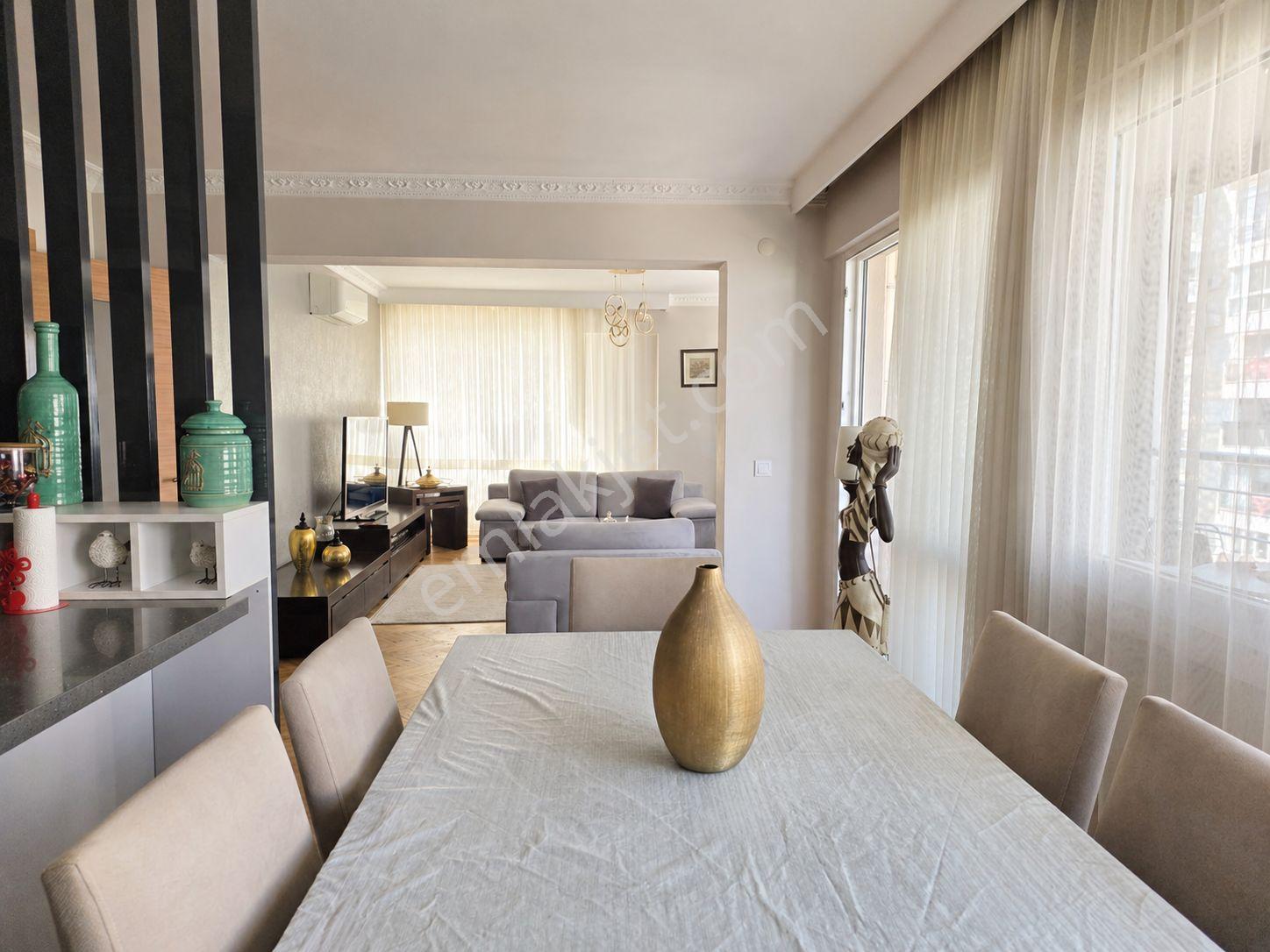 Mithatpaşa Caddesi, Prestijli Lokasyon, Şık Ve Ferah Arakat 3+1 — fotoğraf 8