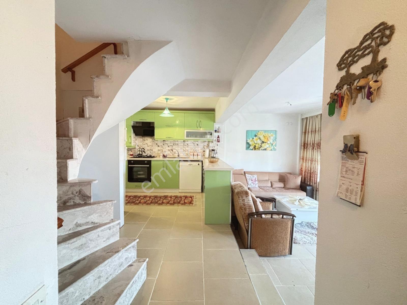 Yeni Foça Burunucunda 3+1 Dubleks Villa — fotoğraf 12