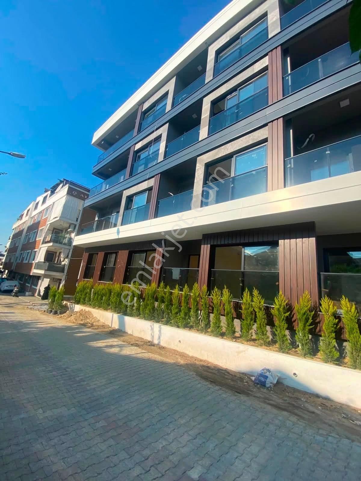 Kuşadası Davutlar Full Eşyalı 1+1 Daire