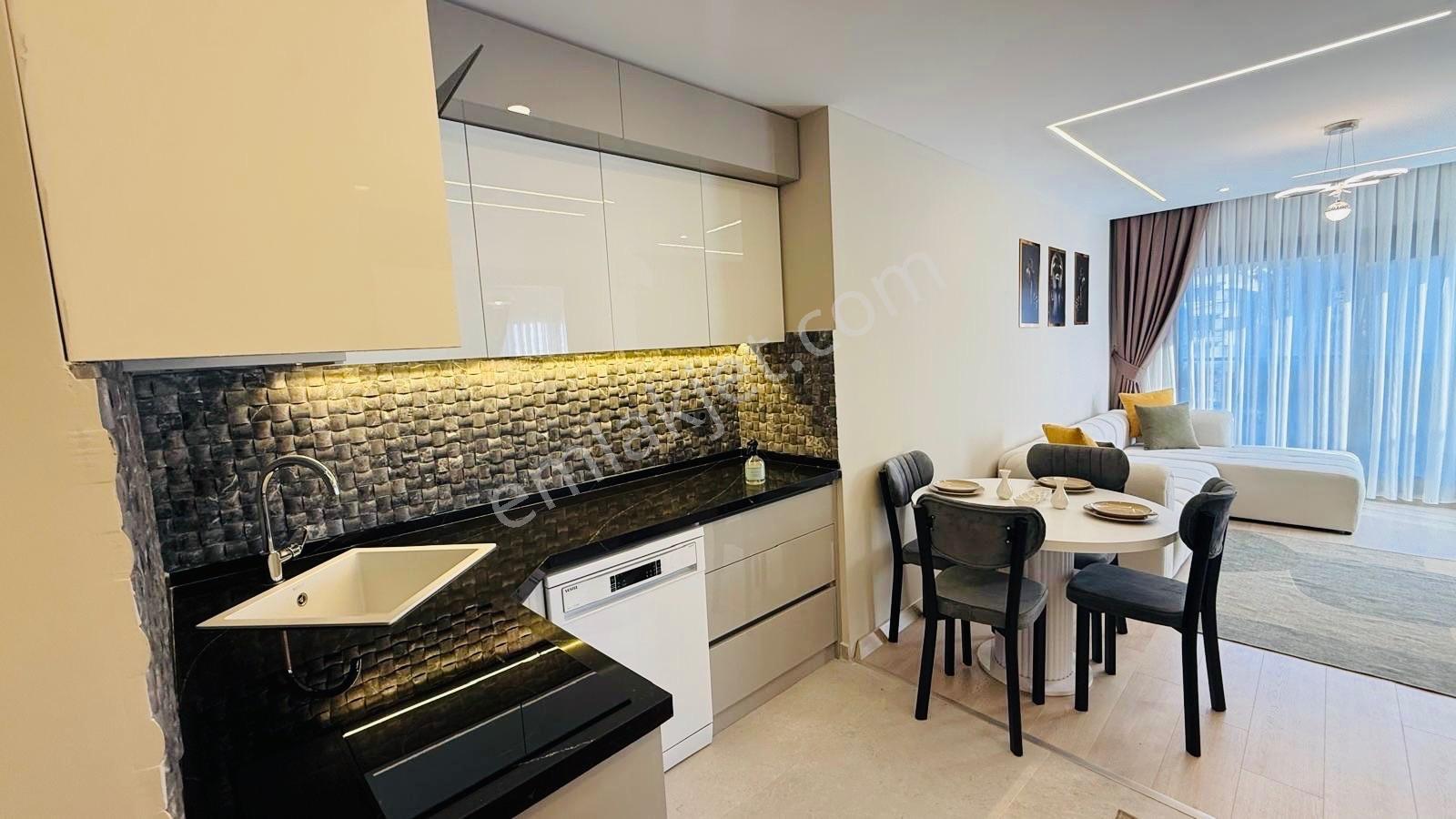 Kuşadası Davutlar Full Eşyalı 1+1 Daire — fotoğraf 5