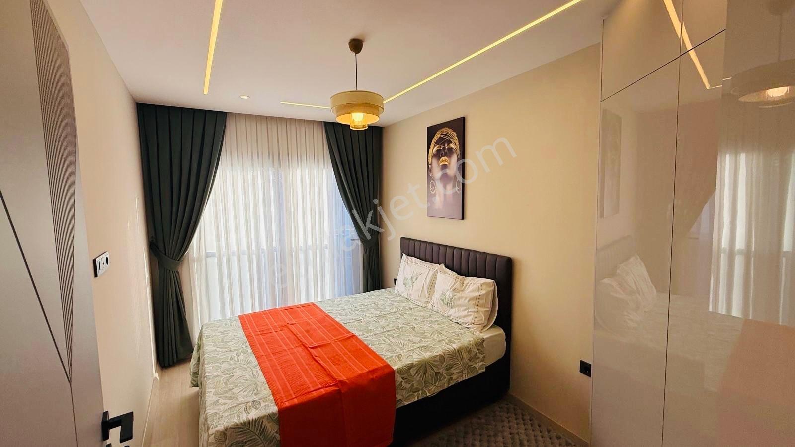 Kuşadası Davutlar Full Eşyalı 1+1 Daire — fotoğraf 12