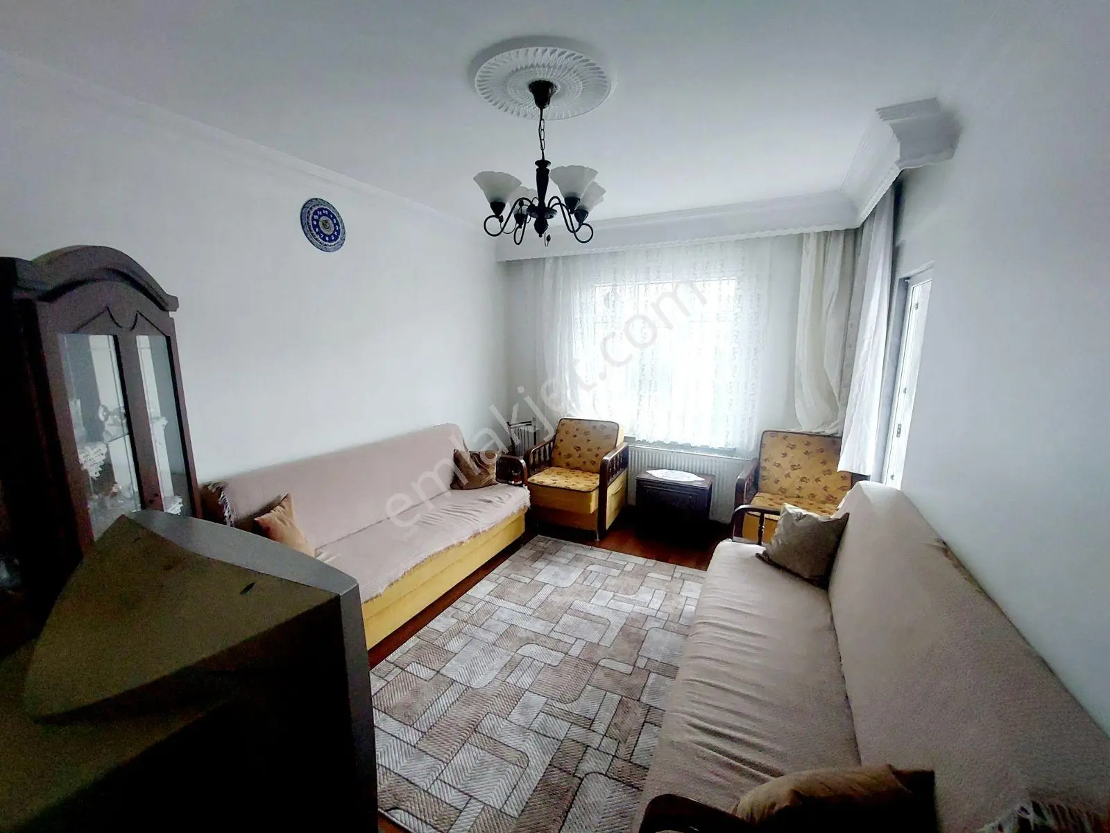 Türkmen Emlak'tan Satılık Toprak Tapulu 2+1 Balkonlu 1 Kat Daire — fotoğraf 2
