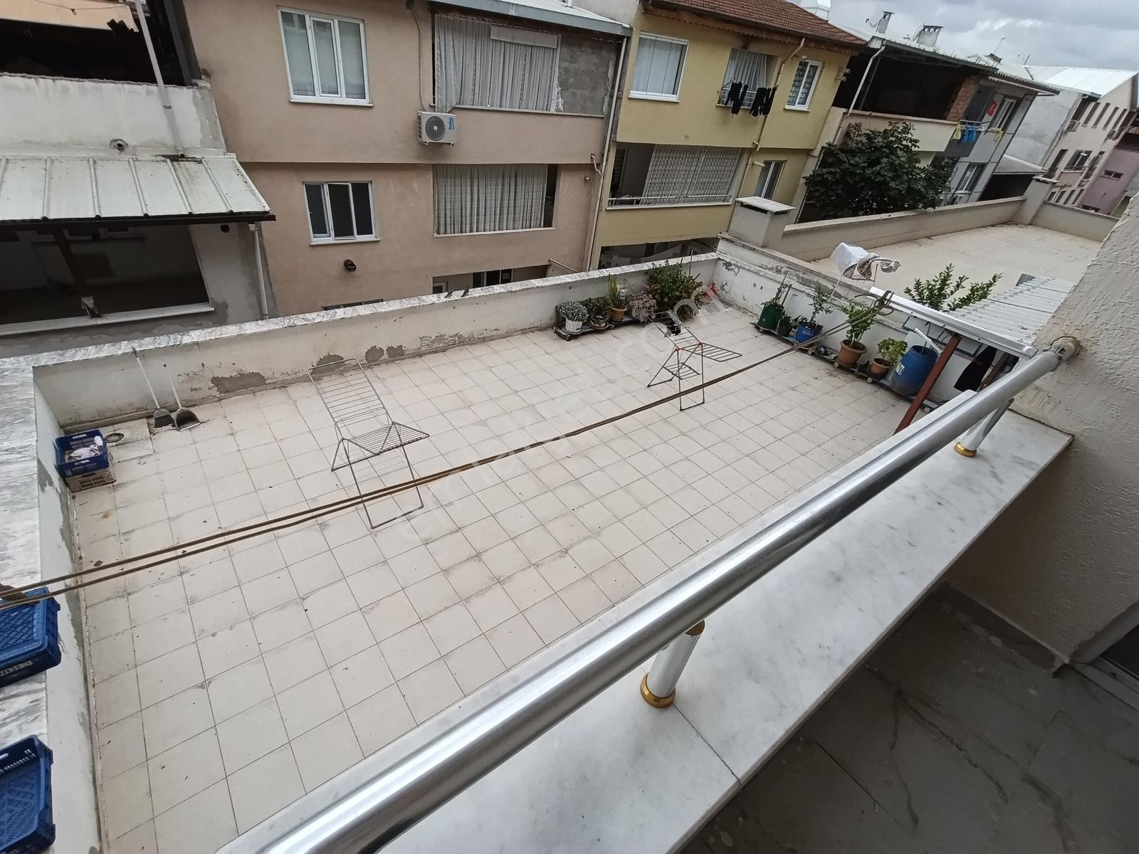 20'lik Yolda Cadde Üzeri Asansörlü Kapalı Otoparklı 2+1 Satılık — fotoğraf 19