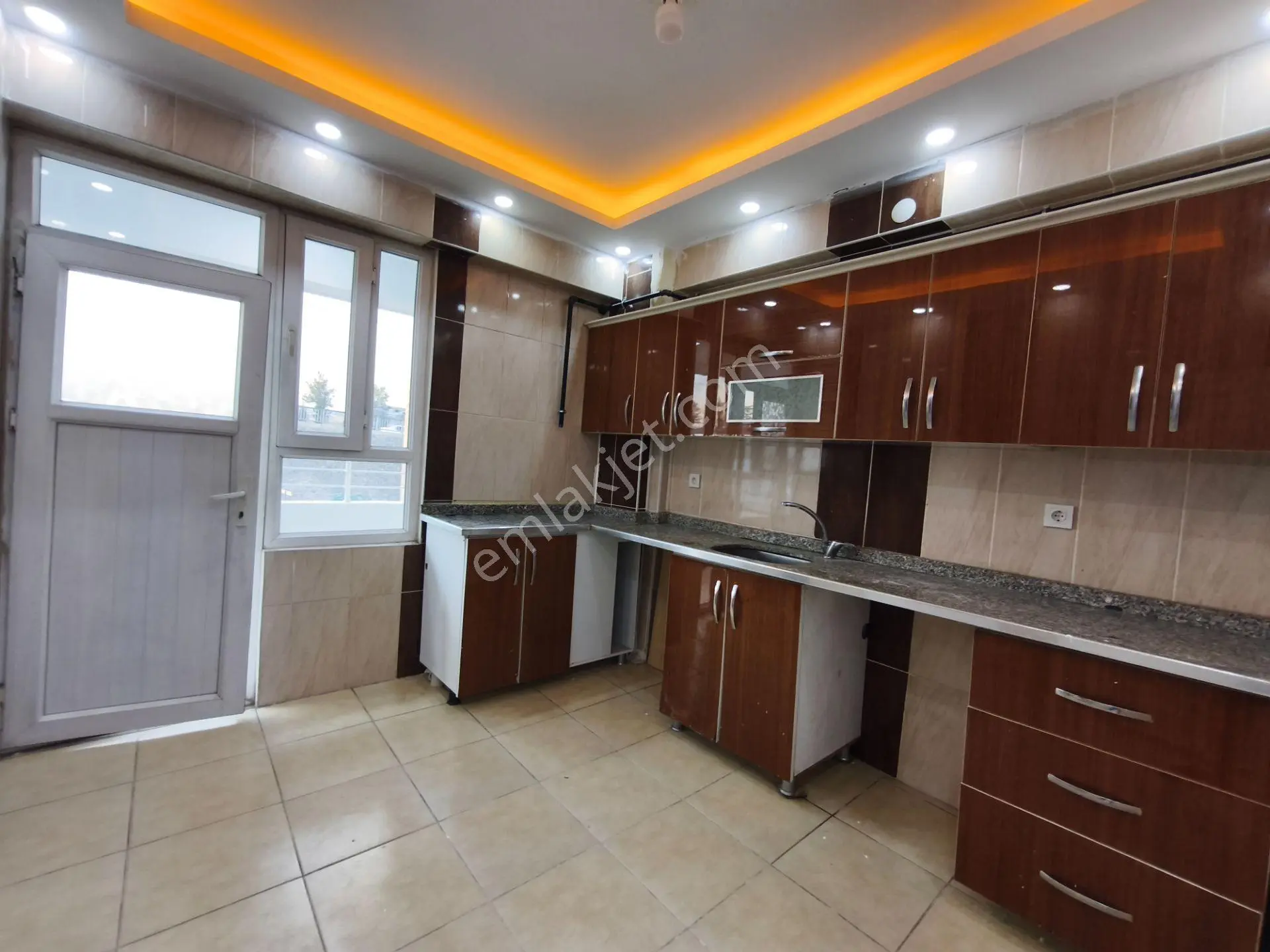 Bena Emlak'tan Satılık 2+1 İskânlı Katılım Evlerine Uygun — fotoğraf 15