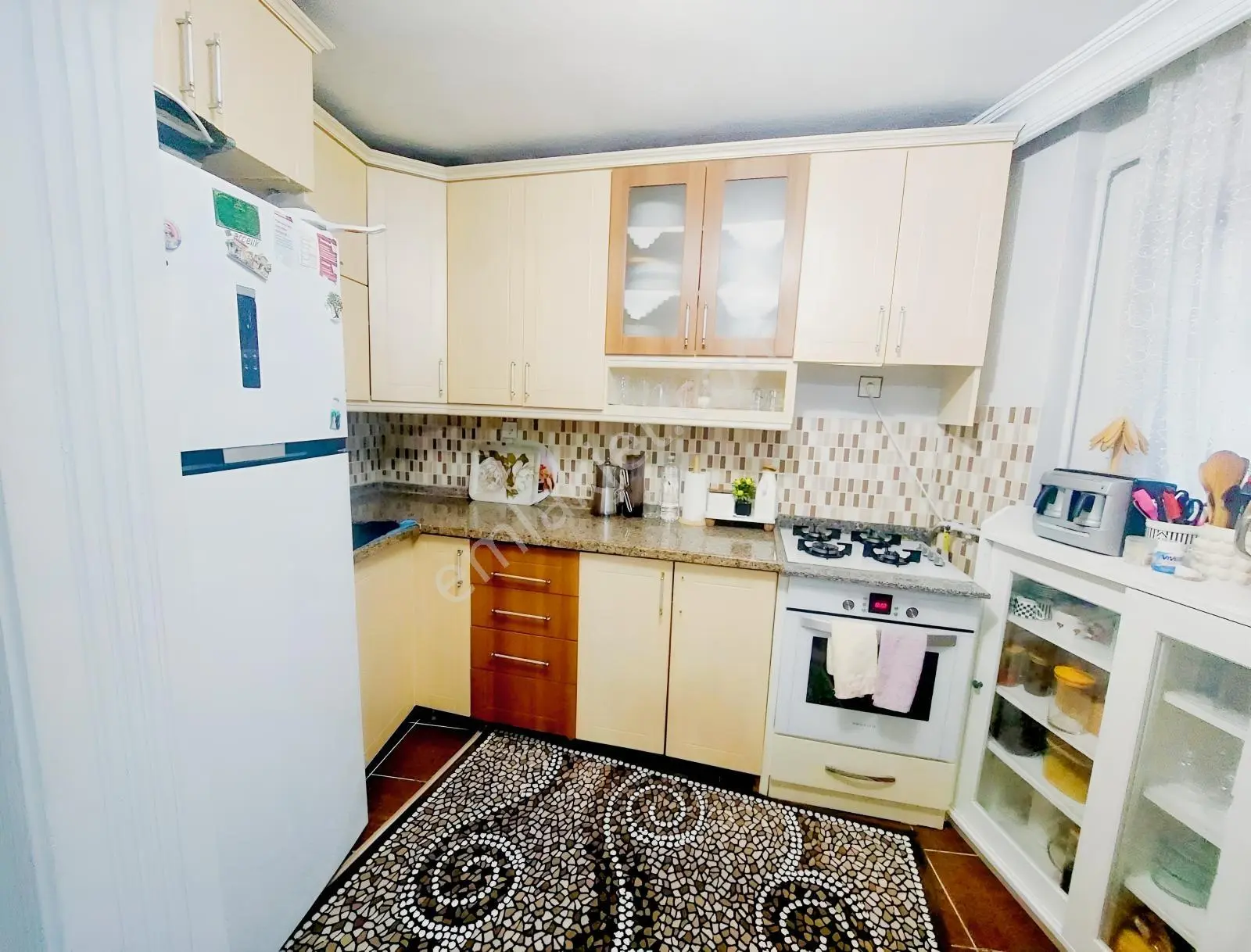 Köprü Emlak'tan Satılık 1+1 Masrafsız Giriş Altı Daire — fotoğraf 10
