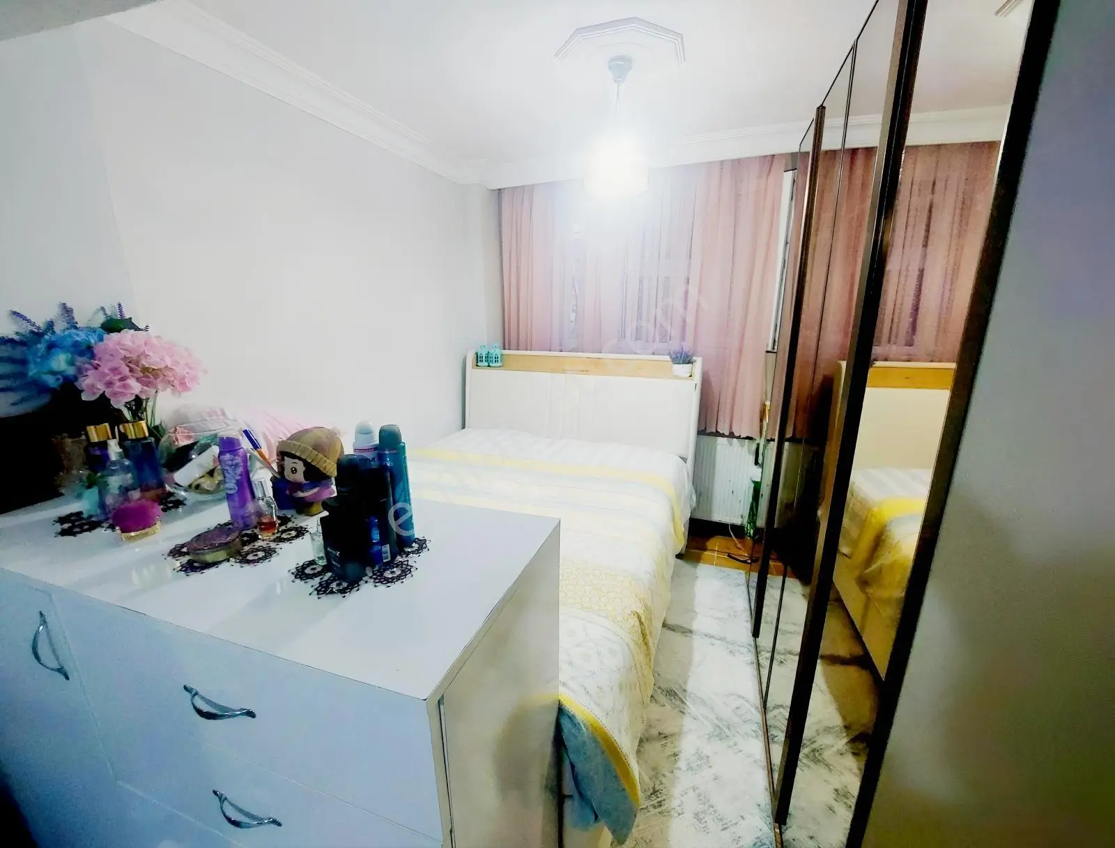 Köprü Emlak'tan Satılık 1+1 Masrafsız Giriş Altı Daire — fotoğraf 24
