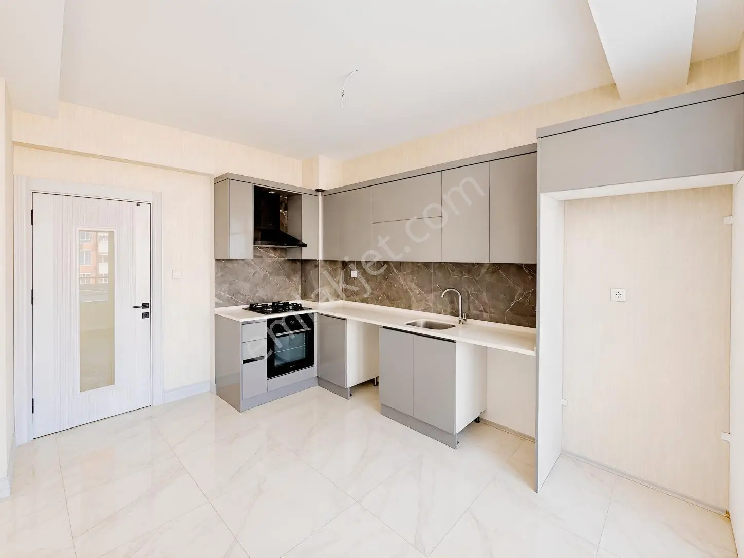 Aras Gyo'dan Kosova Mahallesi Lüx 3+1 Sıfır Daireler — fotoğraf 2
