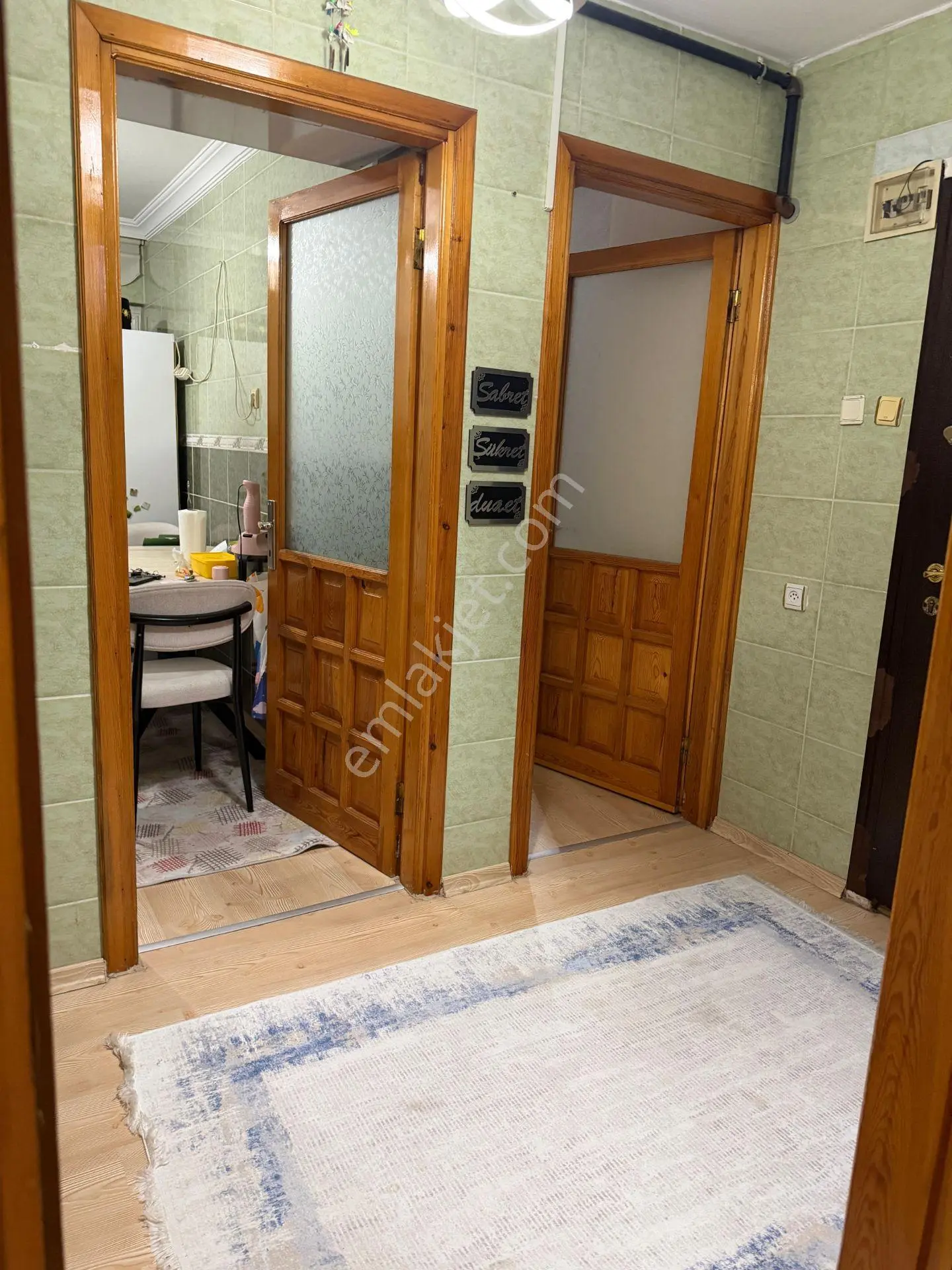 Mutlu Mahallesi 3+1 120m2 4 Katlının 2 Katı Özelikli Petek Kombili Çift Cephe Karanlık Yok Balkon — fotoğraf 10