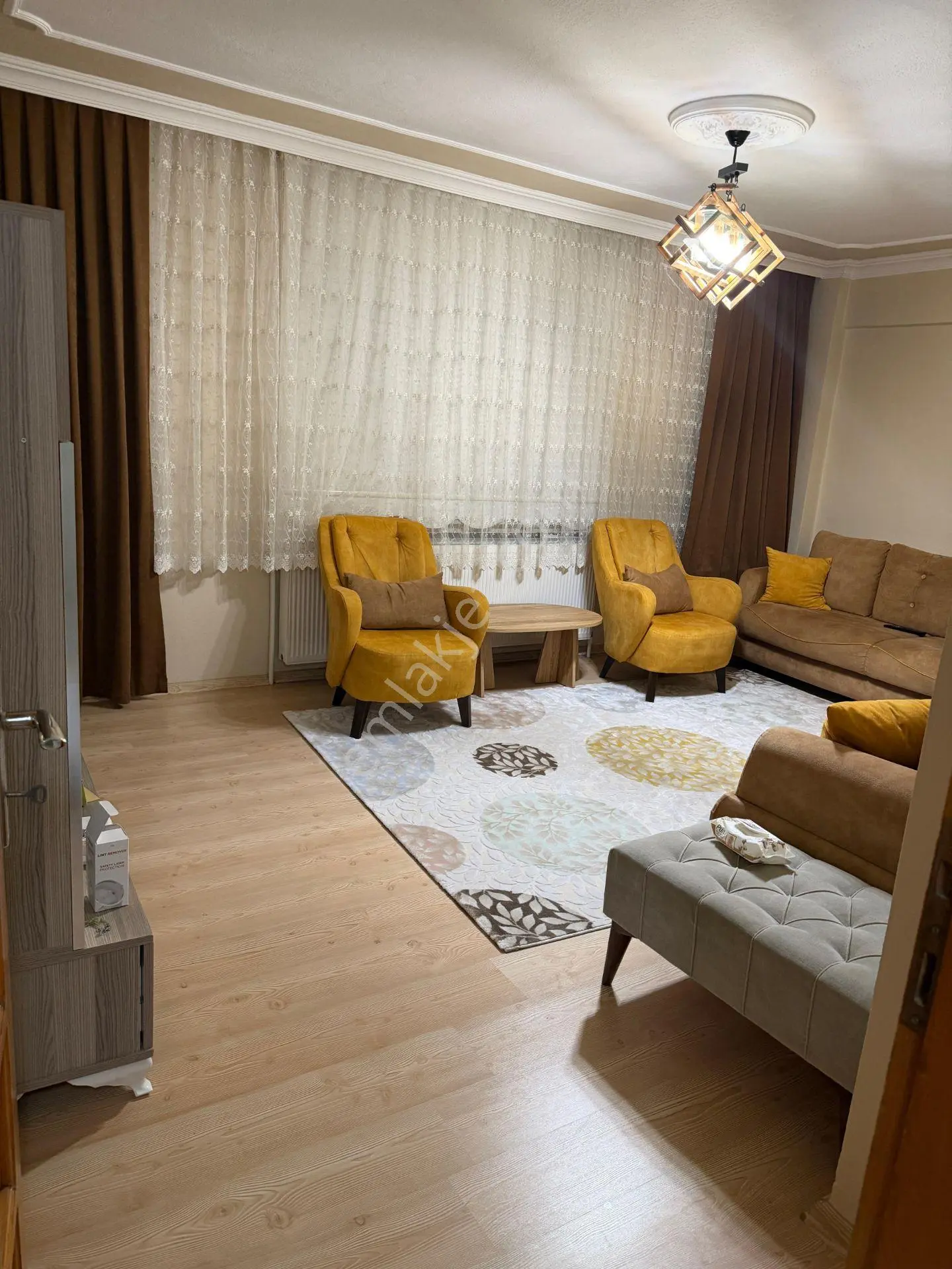 Mutlu Mahallesi 3+1 120m2 4 Katlının 2 Katı Özelikli Petek Kombili Çift Cephe Karanlık Yok Balkon — fotoğraf 11