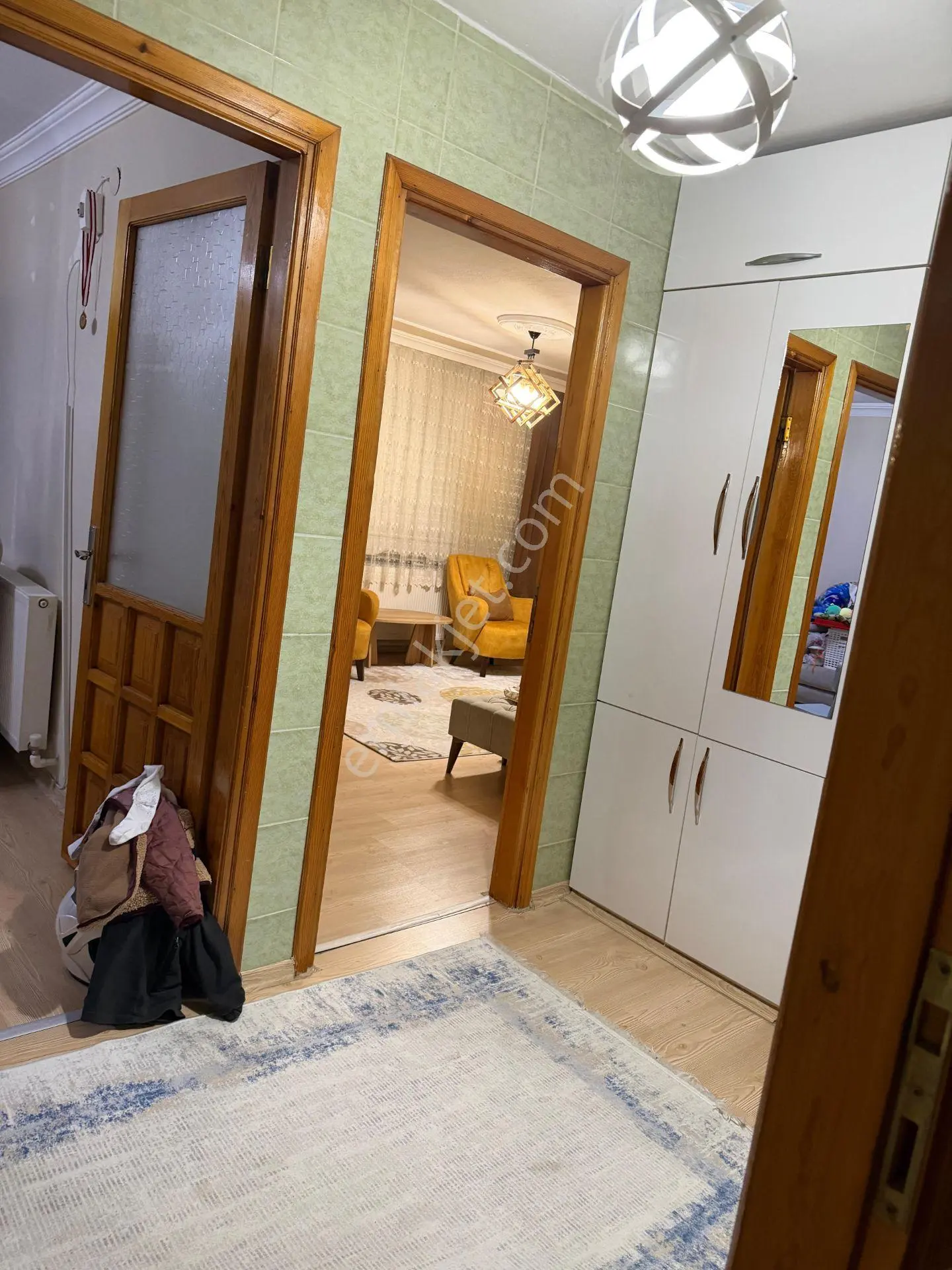 Mutlu Mahallesi 3+1 120m2 4 Katlının 2 Katı Özelikli Petek Kombili Çift Cephe Karanlık Yok Balkon — fotoğraf 13