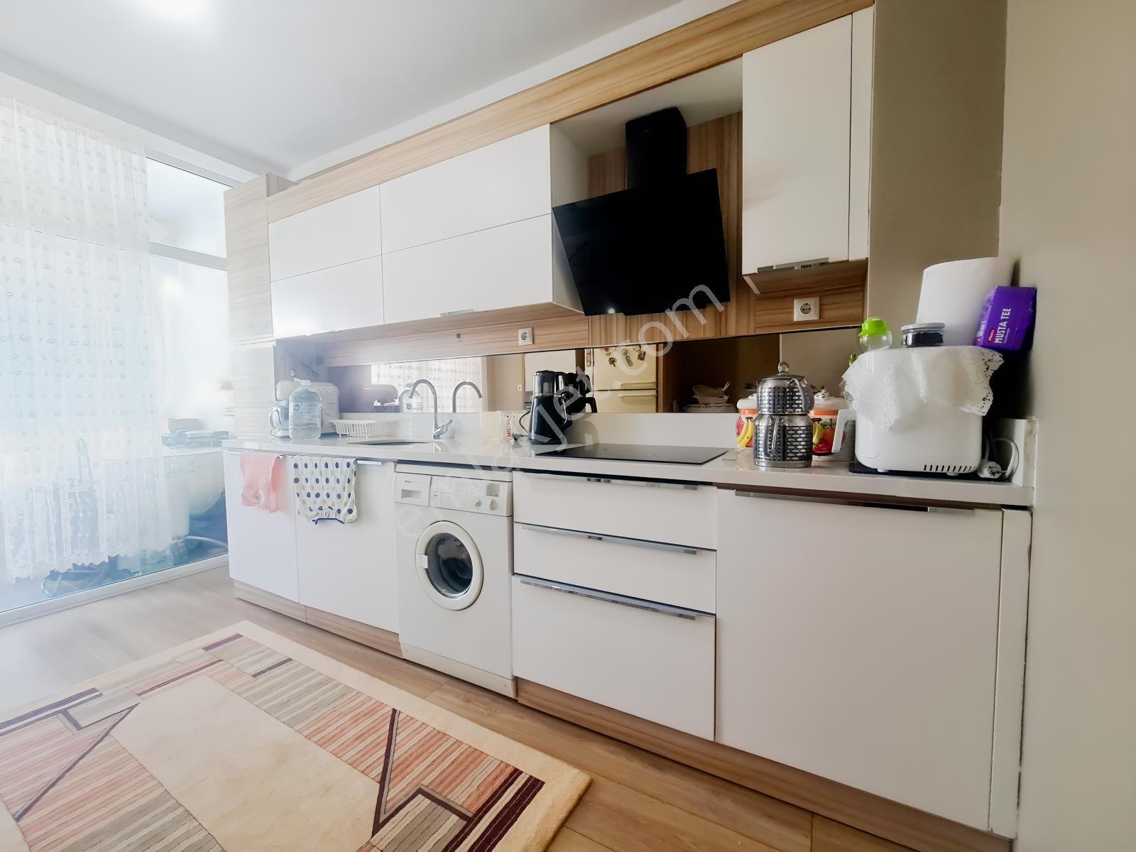 Yeşilova Mh Kapalı Mutfaklı Cadde Üzeri Lüx Ve Geniş 2+1 Daire — fotoğraf 15